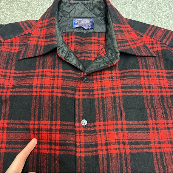 Pendleton Shirt Mens Large Red Plaid Flannel Wool Board USA Vintage Flaw - Picture 5 of 11
